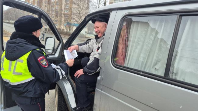 Ухтинские автоинспекторы напомнили водителям